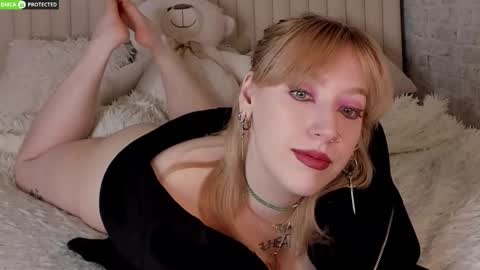 Ray  online show from November 2025 03:18:02 AM