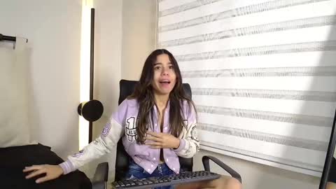 Rachell online show from February 2025 09:59:02 AM