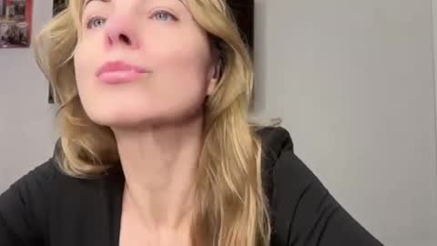 Rachel online show from February 2025 07:09:01 PM