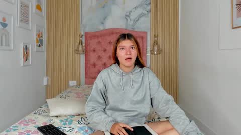 rachellesc online show from March 2026 11:58:01 AM