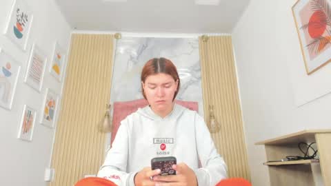 Snapshot of rachellesc chatting on June 2026 12:22:02 PM rachellesc online show from June 2026 12:22:02 PM