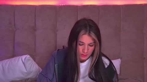 RachellSimpson online show from January 2025 03:57:02 AM