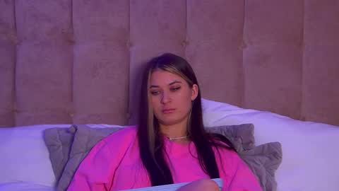 RachellSimpson online show from March 2025 09:59:01 PM