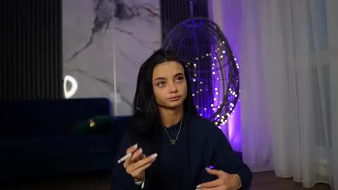 Ann online show from November 2025 05:18:01 AM