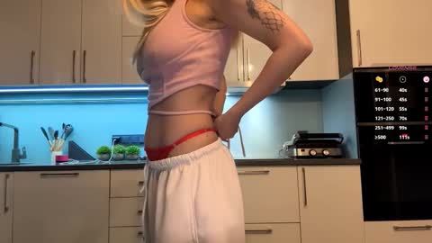 Mila online show from February 2026 03:54:01 PM