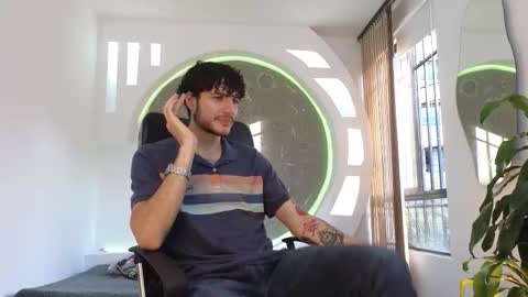 R A F A E L online show from September 2025 09:59:02 PM