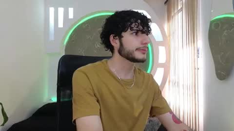 R A F A E L online show from September 2025 08:45:01 PM