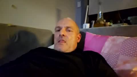 Bigthickdickinvic online show from April 2026 05:17:01 PM