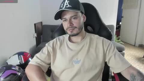 ragnar_lothbrok77 online show from September 2025 07:24:02 PM