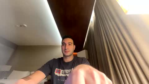 ragnearyou online show from October 2025 09:35:02 PM