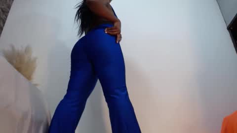 raichellcooper1 online show from September 2025 04:23:02 PM