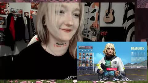 Kate online show from October 2025 07:23:02 PM