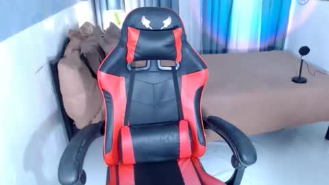 itsmeRailey online show from September 2025 12:12:02 AM