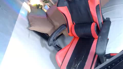 itsmeRailey online show from December 2025 12:07:01 AM