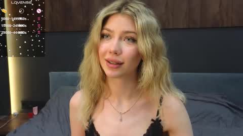 Lisa online show from February 2025 11:54:01 PM