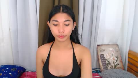 raindrizzle1706 online show from February 2026 06:14:01 PM