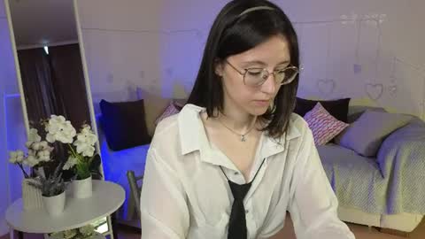 Snapshot of rainybella chatting on June 2026 07:07:01 AM rainybella online show from June 2026 07:07:01 AM
