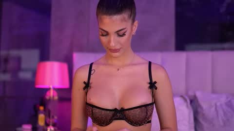 Raisa online show from October 2025 05:04:01 PM