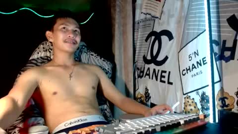ralfhuge24 online show from July 2026 12:11:01 PM