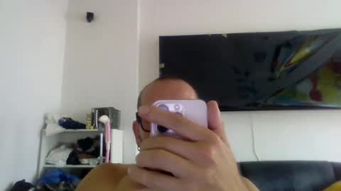 Snapshot of ramiba123254038 chatting on July 2026 11:07:01 AM Manu and Geust online show from July 2026 11:07:01 AM