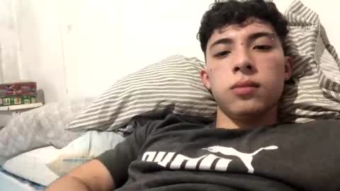 ramiroo2312 online show from November 2025 09:36:01 PM