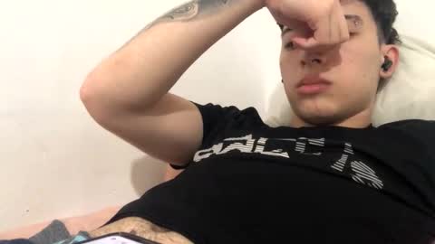 ramiroo2312 online show from November 2025 02:42:02 AM