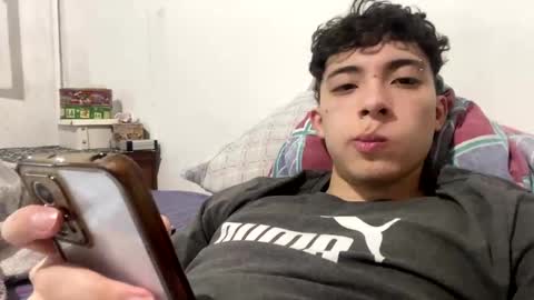 ramiroo2312 online show from November 2025 10:14:02 PM