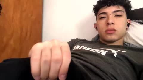 ramiroo2312 online show from November 2025 01:48:01 PM