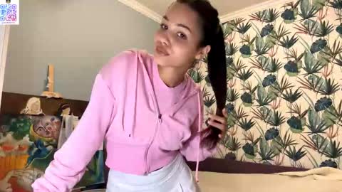 Snapshot of ranaeriveras chatting on October 2025 09:27:02 PM ShyBerry online show from October 2025 09:27:02 PM