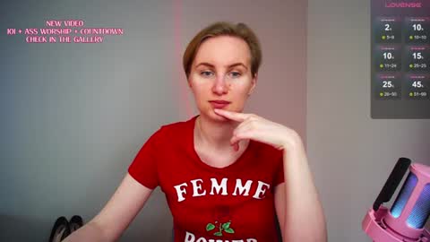 Snapshot of randycherry chatting on July 2026 02:54:01 PM Cherry Miss Cherry online show from July 2026 02:54:01 PM