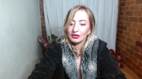 Raquel online show from January 2025 12:26:02 AM
