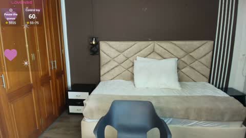 Raquel online show from February 2025 11:42:01 AM