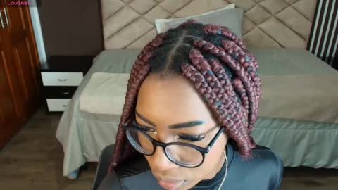 Raquel online show from February 2025 11:44:02 AM