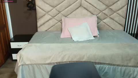 Raquel online show from March 2025 11:44:02 AM