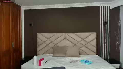 Raquel online show from September 2025 12:06:01 PM