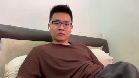 randomnaut online show from December 2024 04:12:02 AM