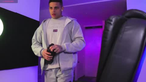 rausch77 online show from February 2025 07:02:02 AM