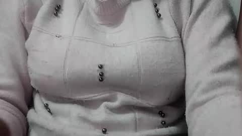 Snapshot of rava_sexy chatting on February 2026 02:49:02 AM rava_sexy online show from February 2026 02:49:02 AM