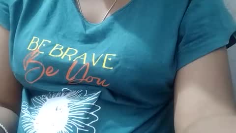 Snapshot of rava_sexy chatting on March 2026 04:33:01 PM rava_sexy online show from March 2026 04:33:01 PM