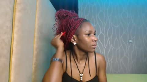 Snapshot of raven_luxe chatting on May 2026 07:19:01 PM Raven online show from May 2026 07:19:01 PM