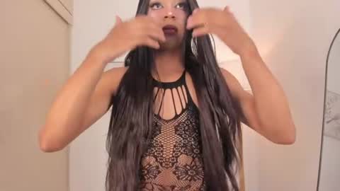 Snapshot of raven_sweets chatting on July 2026 12:00:02 PM Raven online show from July 2026 12:00:02 PM