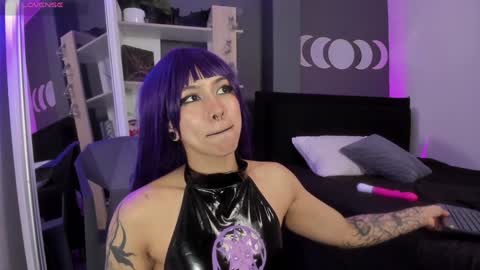 Raven Witch online show from January 2025 12:17:01 AM