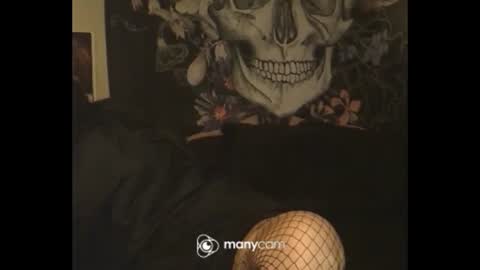 Snapshot of ravenxlee chatting on September 2025 05:14:02 PM ravenxlee online show from September 2025 05:14:02 PM