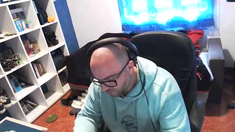 ravingr3d3 online show from February 2025 09:10:02 AM