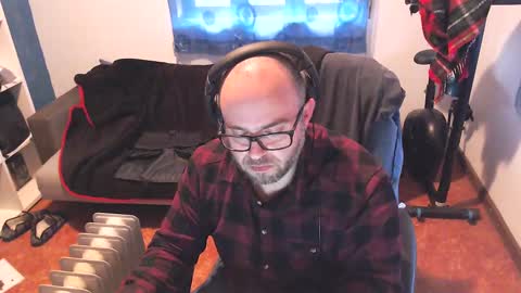 ravingr3d3 online show from March 2025 05:07:02 PM