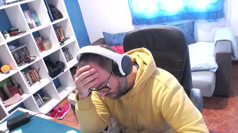 ravingr3d3 online show from November 2025 12:18:01 PM