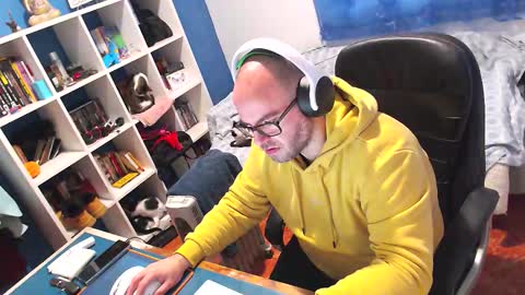 Snapshot of ravingr3d3 chatting on February 2026 09:14:01 AM ravingr3d3 online show from February 2026 09:14:01 AM