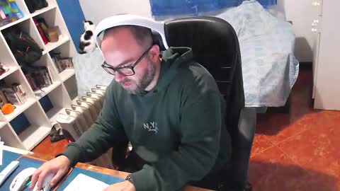 Snapshot of ravingr3d3 chatting on February 2026 09:16:02 AM ravingr3d3 online show from February 2026 09:16:02 AM