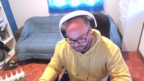 ravingr3d3 online show from March 2026 11:13:01 AM