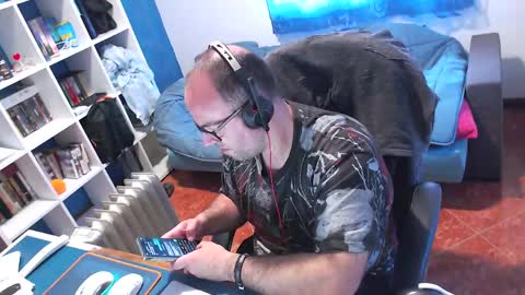 ravingr3d3 online show from April 2026 08:48:01 AM